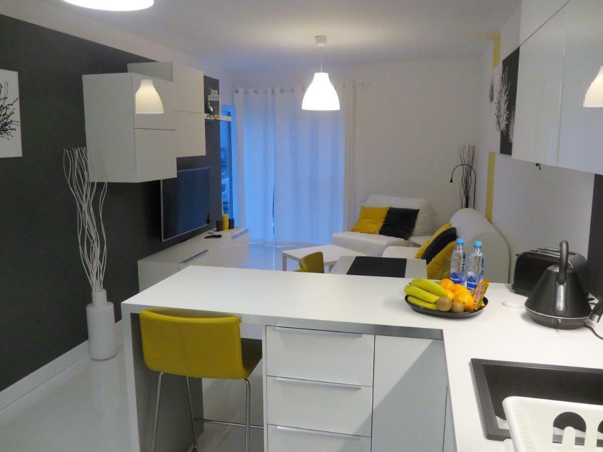 Apartament Maxi Poznań Esterno foto