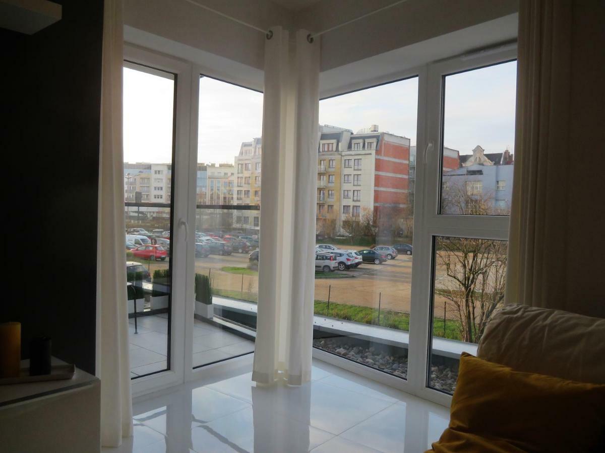 Apartament Maxi Poznań Esterno foto