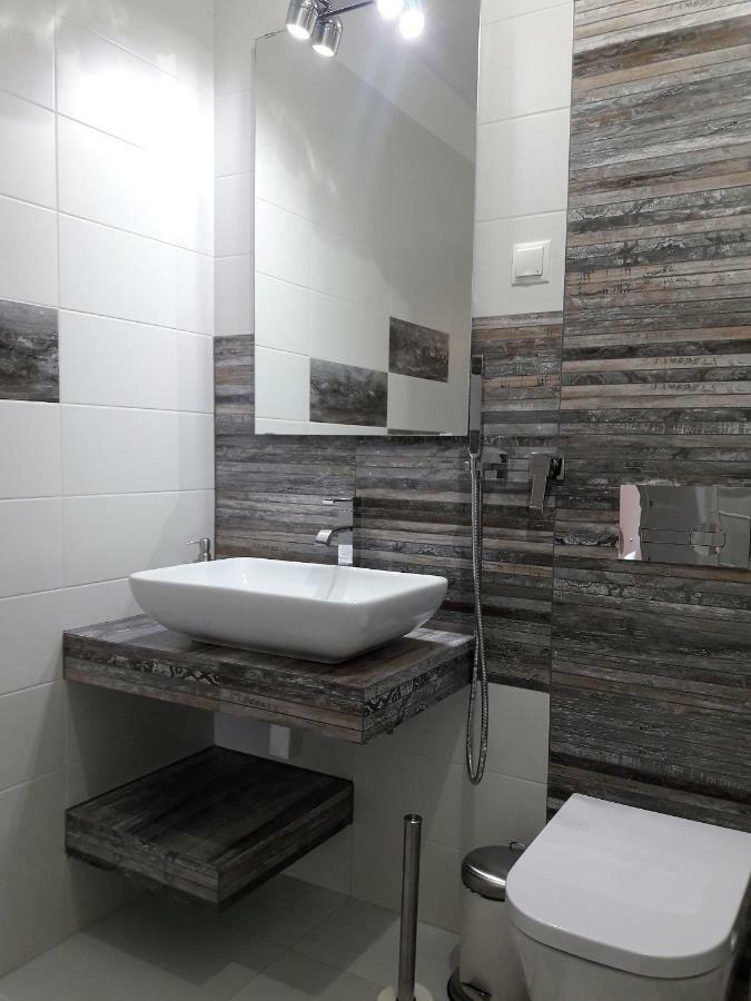 Apartament Maxi Poznań Esterno foto